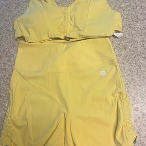 Yellow fit booty active set